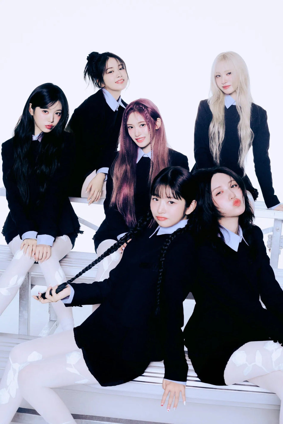 Dive into Perfection: The Official IVE Collection - Umakpop