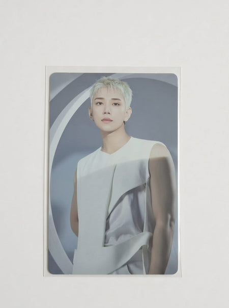SEVENTEEN WORLD TOUR NEW_ trading photocard front